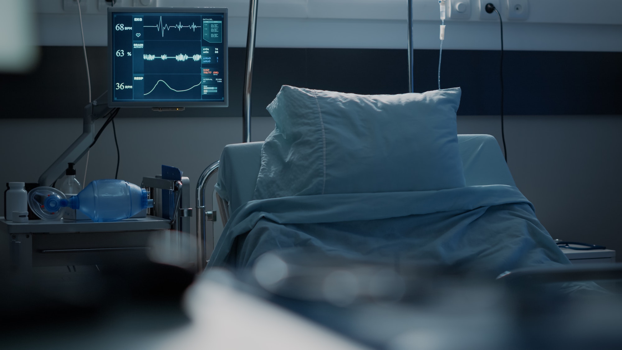Nobody in hospital ward filled with medical technology